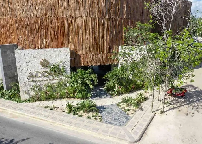 & Departamentos Adora
